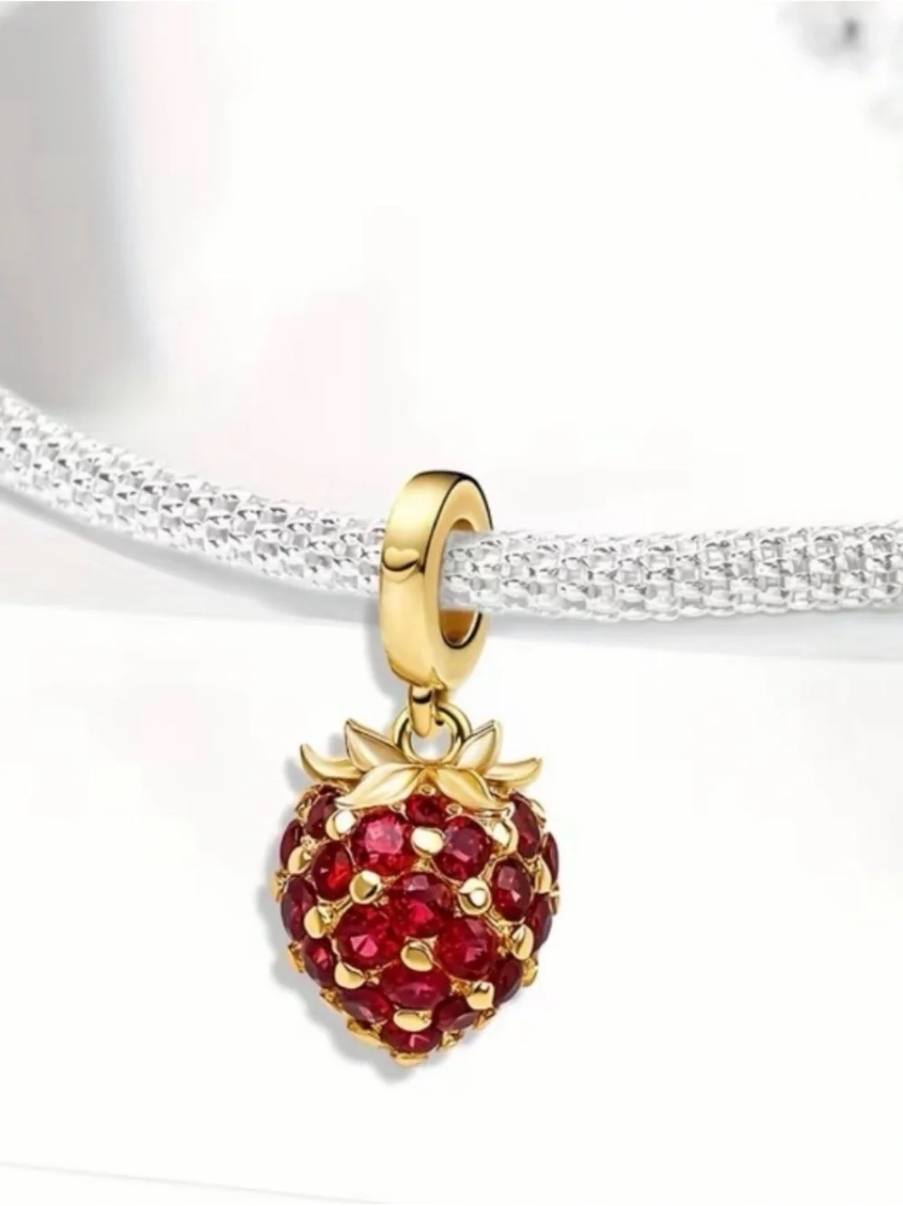 N/A elegant strawberry